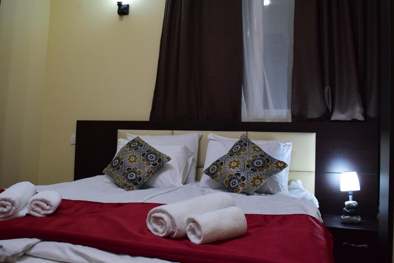 Hotel White Neptun Georgia Tbilisi ภายนอก รูปภาพ