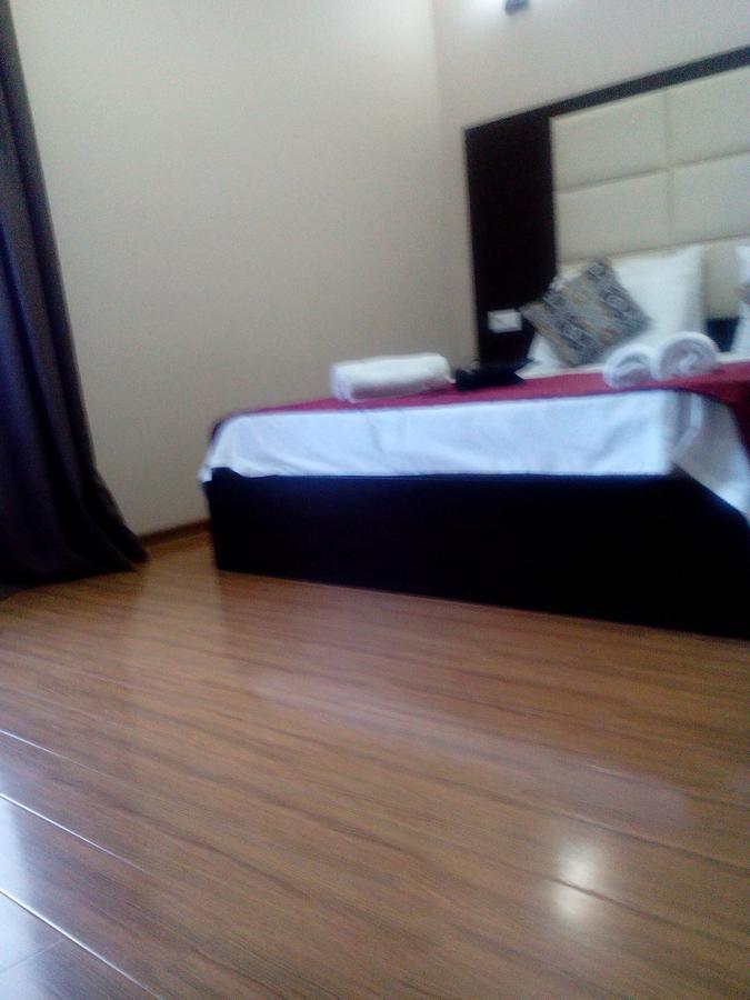 Hotel White Neptun Georgia Tbilisi ภายนอก รูปภาพ