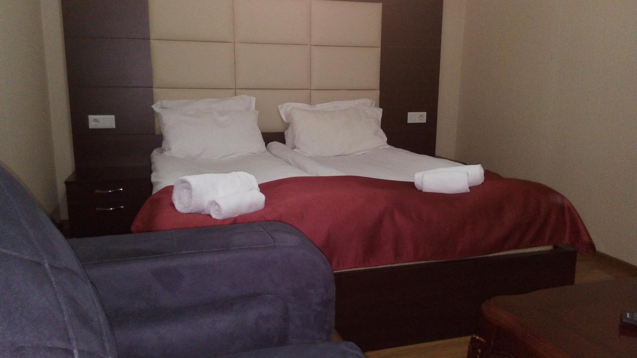 Hotel White Neptun Georgia Tbilisi ภายนอก รูปภาพ