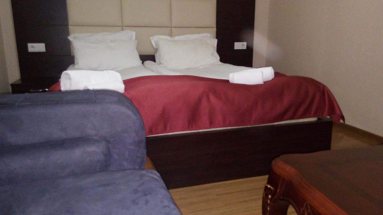 Hotel White Neptun Georgia Tbilisi ภายนอก รูปภาพ